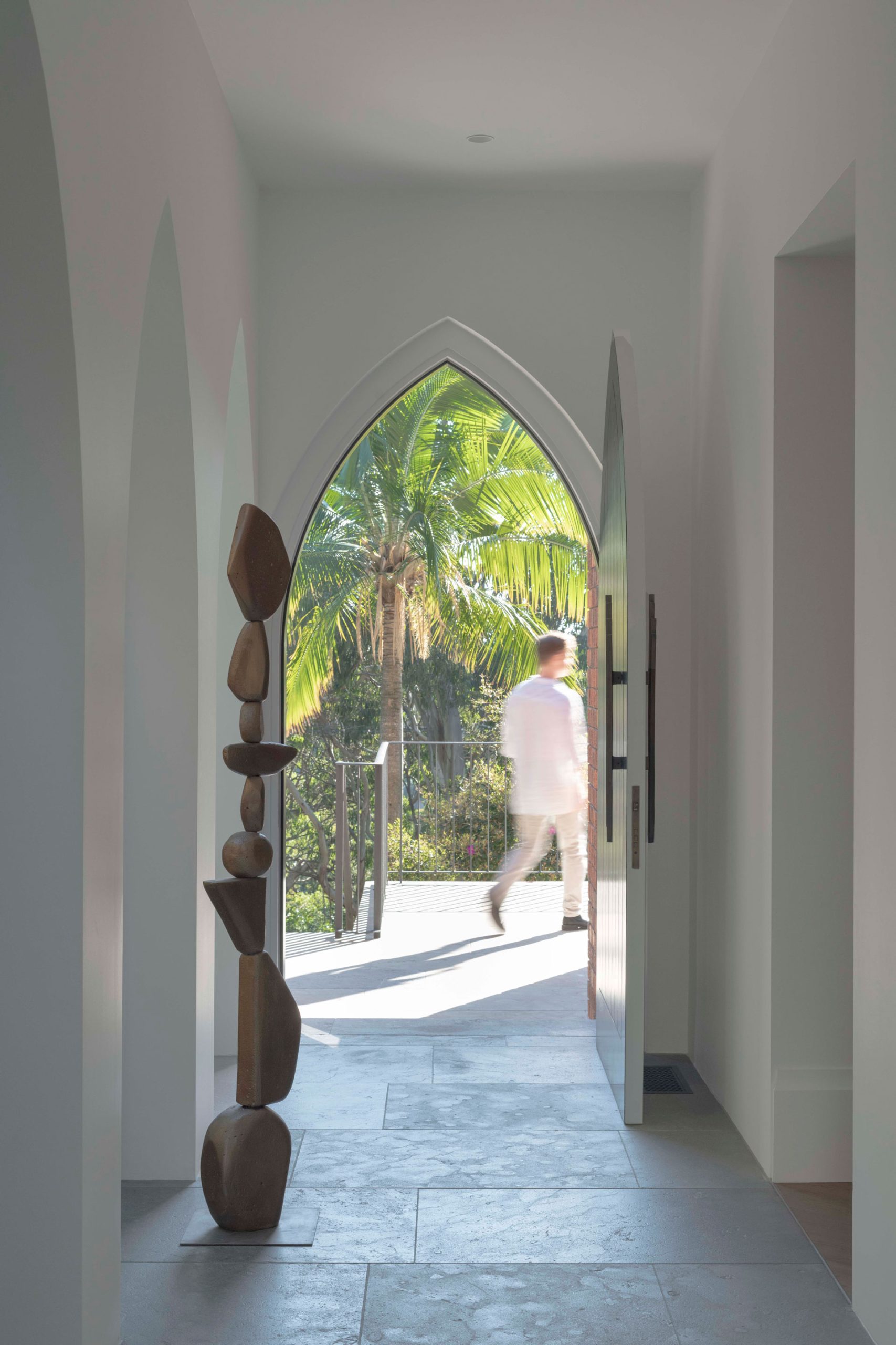 C4 House Vaucluse light filled entry -